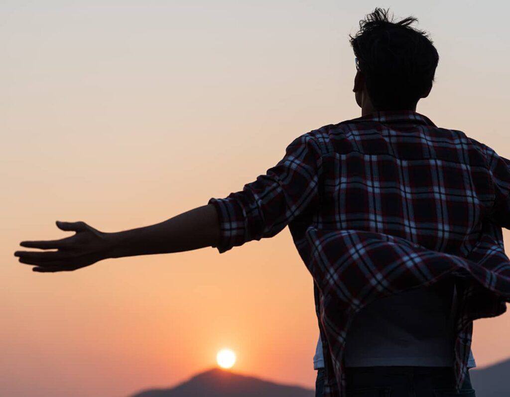 men participating in a 14 day mens intensive outpatient program